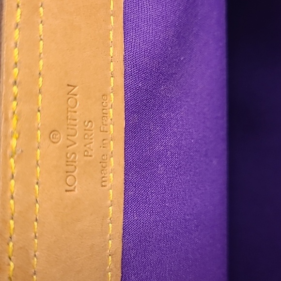 LOUIS VUITTON VINTAGE 1999! ULTRA RARE COLOR PURPLE MONOGRAM VERNIS STANTON TOTE - Picture 4 of 17